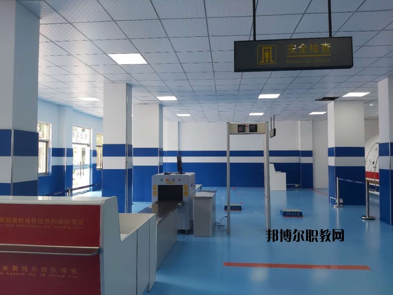 淮南女子職業(yè)學(xué)校2020年報名條件、招生要求、招生對象
