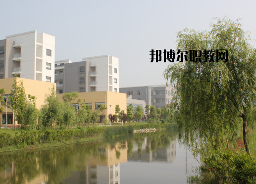 蕪湖師范學(xué)校2020年報(bào)名條件、招生要求、招生對(duì)象