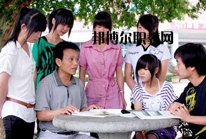 內(nèi)江奮發(fā)職業(yè)學(xué)校2020年報(bào)名條件、招生要求、招生對(duì)象