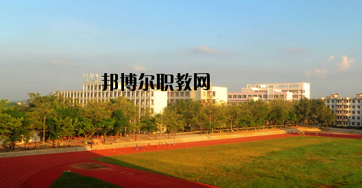 平南中等職業(yè)技術(shù)學(xué)校2020年報(bào)名條件、招生要求、招生對(duì)象