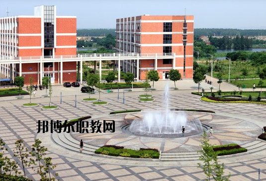 蕪湖信息科技學(xué)校2020年報(bào)名條件、招生要求、招生對(duì)象