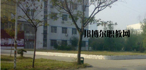 河南技工學(xué)校2021年報(bào)名條件、招生要求、招生對(duì)象