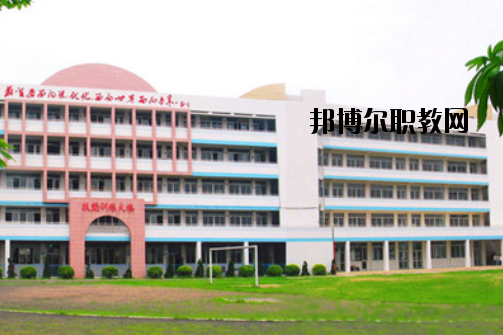 廣東輕工業(yè)技師學(xué)院學(xué)校怎么樣、好不好