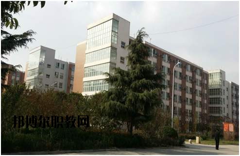 鄭州中原中等專(zhuān)業(yè)學(xué)校2021年報(bào)名條件、招生要求、招生對(duì)象