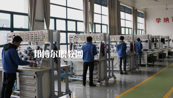 合肥廬江育才學(xué)校2020年報(bào)名條件、招生要求、招生對象 