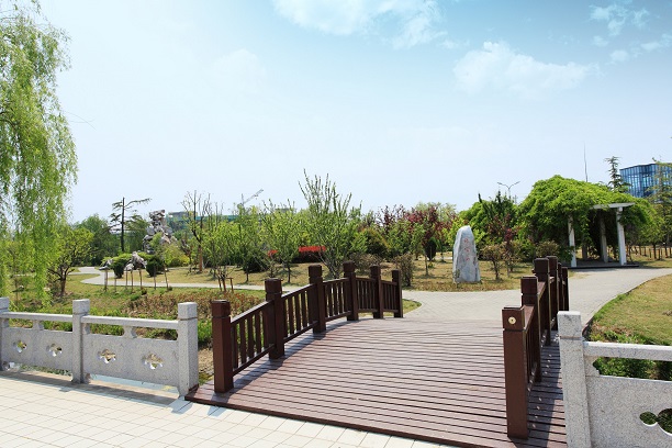 鹽城工業(yè)職業(yè)技術(shù)學(xué)院中專部怎么樣、好不好