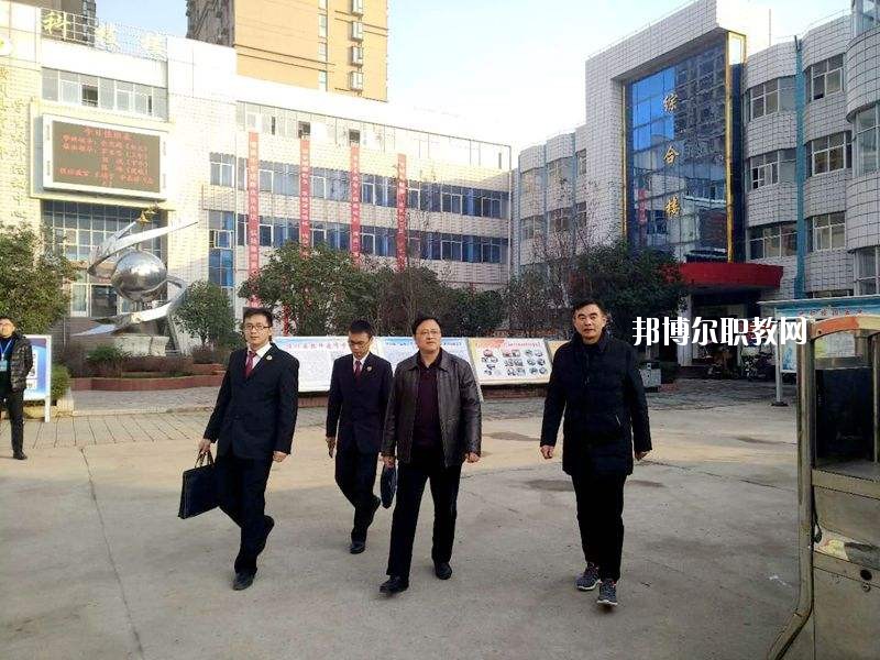 潢川縣職業(yè)教育中心2021年報(bào)名條件、招生要求、招生對(duì)象