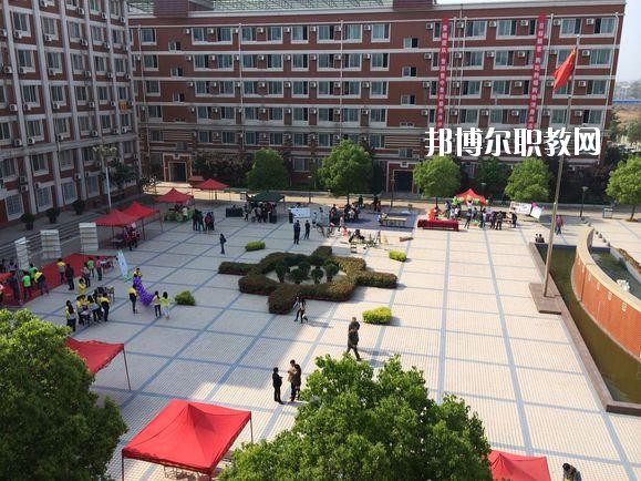 鄭州市財(cái)經(jīng)學(xué)校2021年報(bào)名條件、招生要求、招生對(duì)象