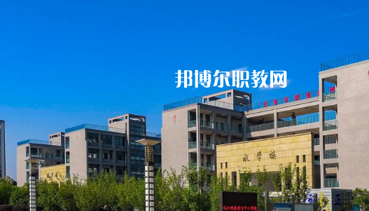 皖江職業(yè)教育中心學(xué)校2020年報(bào)名條件、招生要求、招生對(duì)象