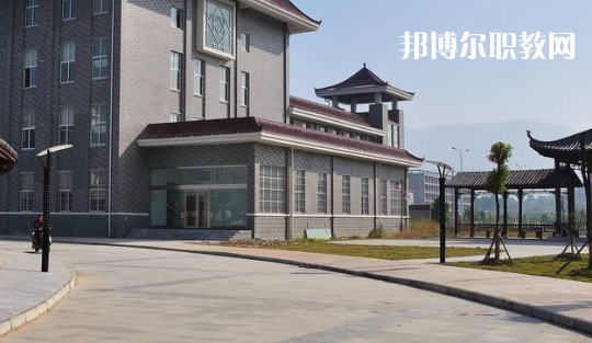 安徽黃梅戲藝術(shù)職業(yè)學(xué)院(中專部)2021年報(bào)名條件、招生要求、招生對(duì)象