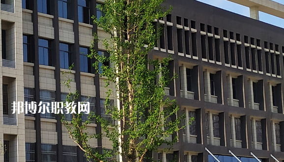 安徽天柱山旅游學(xué)校2021年報(bào)名條件、招生要求、招生對(duì)象