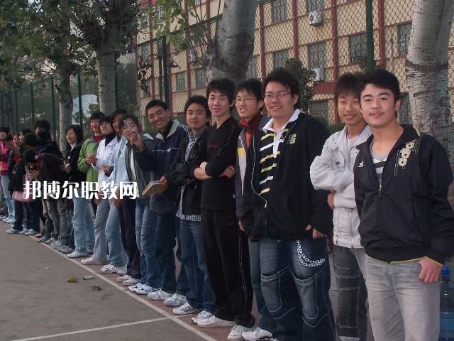 濮陽市油田職業(yè)中等專業(yè)學(xué)校怎么樣、好不好