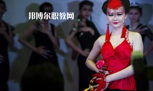 汕頭琪雅美容化妝職業(yè)技術(shù)學(xué)校2021年報(bào)名條件、招生要求、招生對(duì)象