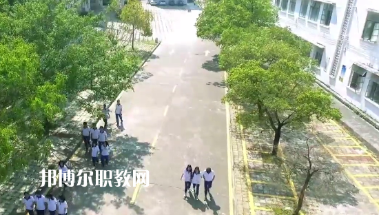 德慶縣中等職業(yè)學(xué)校2021年招生辦聯(lián)系電話(huà)