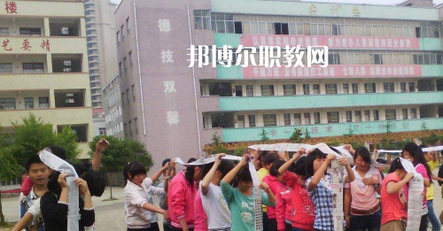 甕安鴻翔中等職業(yè)技術(shù)學(xué)校2021年報(bào)名條件、招生要求、招生對(duì)象