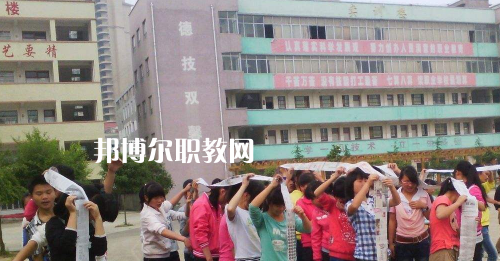 甕安鴻翔中等職業(yè)技術學校怎么樣、好不好