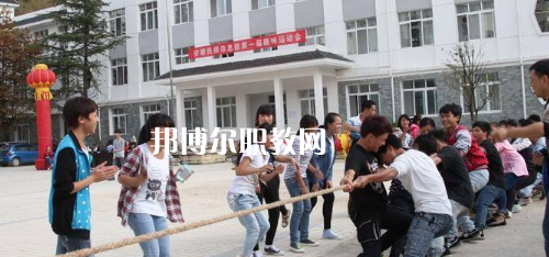 安順民族職業(yè)技術(shù)學(xué)校2021年報(bào)名條件、招生要求、招生對象