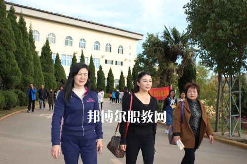 勐?？h職業(yè)高級中學(xué)2021年報名條件、招生要求、招生對象