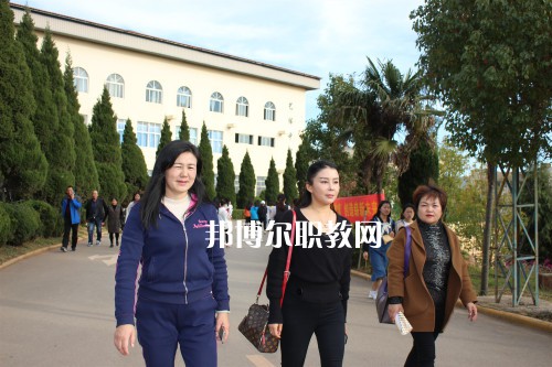 勐?？h職業(yè)高級中學(xué)網(wǎng)站網(wǎng)址