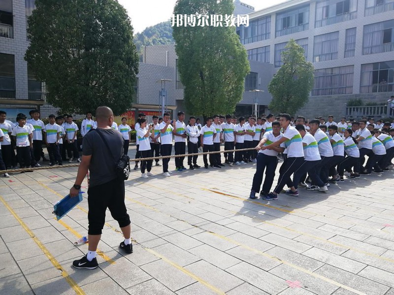 臨滄財(cái)貿(mào)學(xué)校2021年報(bào)名條件、招生要求、招生對(duì)象