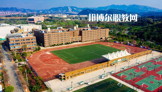 云南藝術(shù)學(xué)校2021年報名條件、招生要求、招生對象
