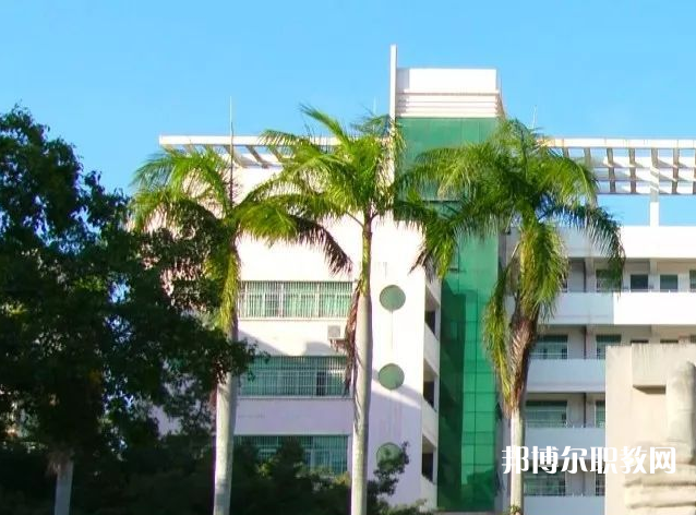 海南農(nóng)墾衛(wèi)生學(xué)校2021年報(bào)名條件、招生要求、招生對(duì)象