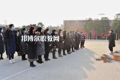 四川五月花技師學(xué)院2021年學(xué)費(fèi)、收費(fèi)多少