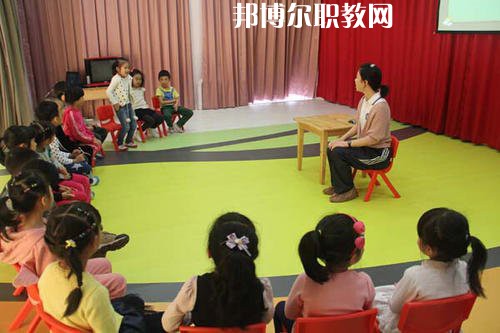 成都2021年學(xué)前教育學(xué)校有哪些專(zhuān)業(yè)適合女生