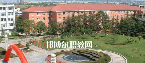 四川工程職業(yè)技術(shù)學(xué)院2021年報(bào)名條件、招生要求、招生對象