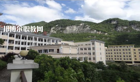 德慶縣中等職業(yè)學(xué)校2022年報(bào)名條件、招生要求、招生對(duì)象