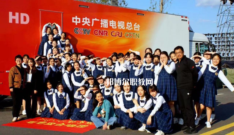 江蘇戲劇學(xué)校2022年報(bào)名條件、招生要求、招生對(duì)象