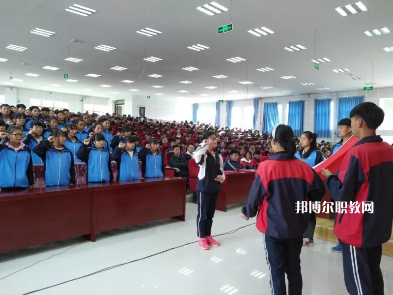 通渭縣職業(yè)中等專業(yè)學(xué)校2022年學(xué)費，收費多少