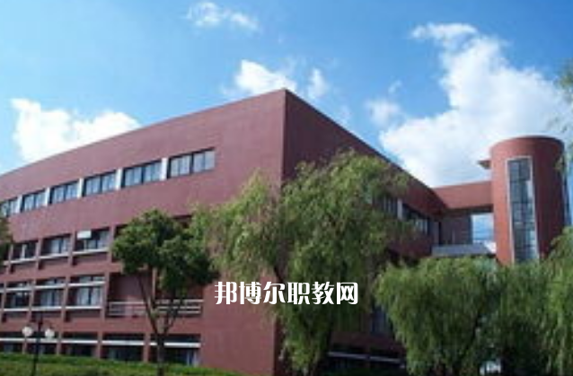 畢節(jié)市第一技工學(xué)校2022年報名條件、招生要求、招生對象