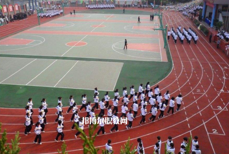 重慶巫溪縣職業(yè)教育中心2022年報(bào)名條件、招生要求、招生對(duì)象