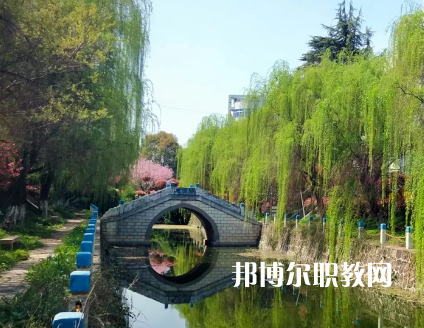 常州市工貿(mào)高級(jí)技工學(xué)校2022年報(bào)名條件、招生要求、招生對(duì)象