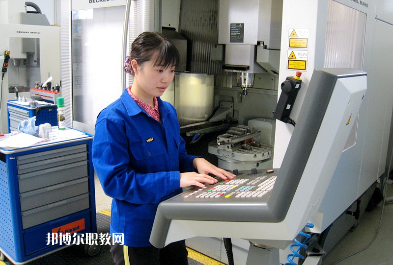 石家莊新世紀(jì)中等專業(yè)學(xué)校2022年報名條件、招生要求、招生對象