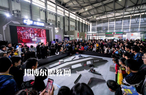 青龍職教中心2022年學(xué)費、收費多少