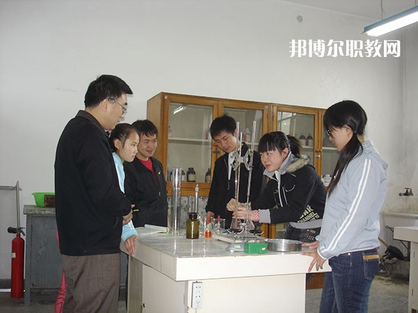 秦皇島市職業(yè)技術(shù)學(xué)校2022年學(xué)費(fèi)、收費(fèi)多少
