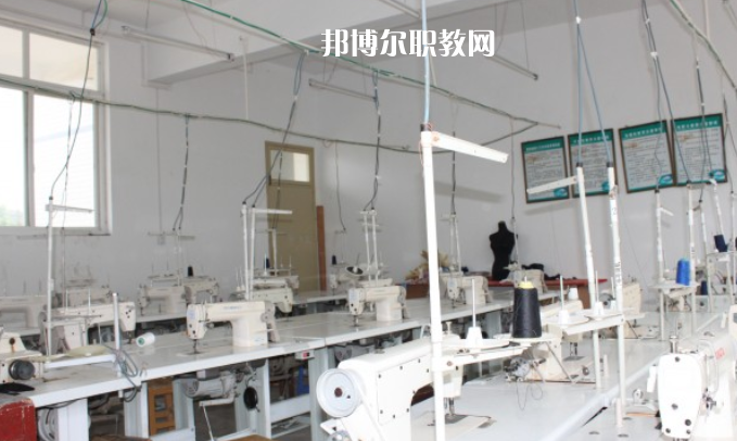 貞豐縣職業(yè)技術(shù)學(xué)校2022年報(bào)名條件、招生要求、招生對(duì)象