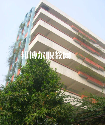 肇慶衛(wèi)生學(xué)校2022年報名條件、招生要求、招生對象