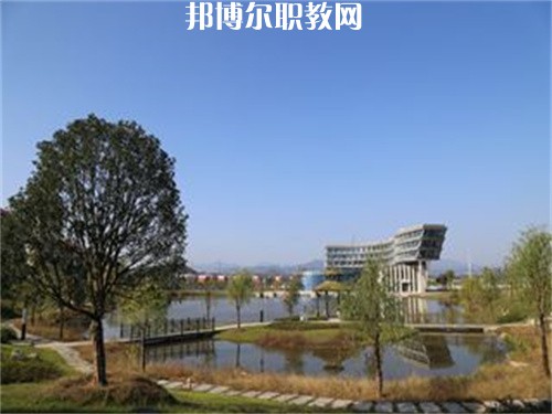 峨山縣職業(yè)高級中學(xué)2022年報名條件、招生要求、招生對象