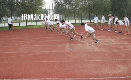 祿豐縣職業(yè)高級中學(xué)2022年報名條件、招生要求、招生對象