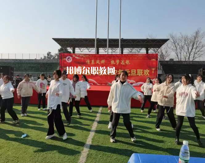 鳳陽科技學校2022年報名條件、招生要求、招生對象
