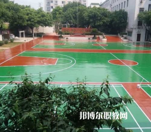重慶華為技工學(xué)校2022年報(bào)名條件、招生要求、招生對(duì)象