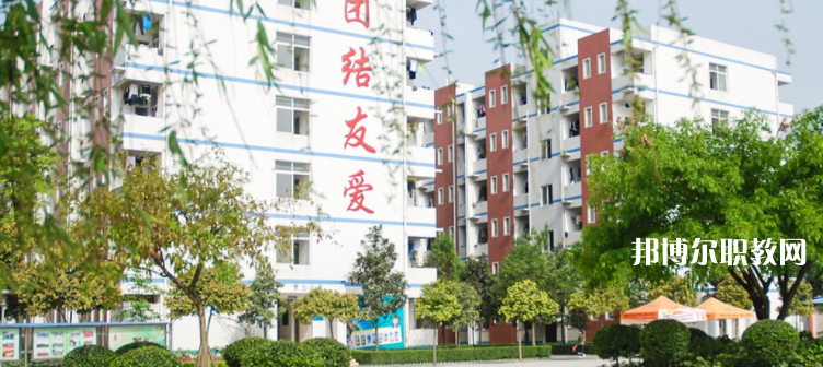 成都指南針職業(yè)技術(shù)學(xué)校怎么樣、好不好