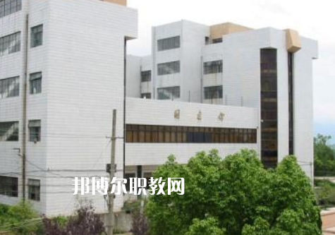紅河州衛(wèi)生學校2022年報名條件、招生要求、招生對象