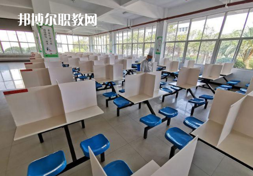 溫州甌海職業(yè)中專(zhuān)集團(tuán)學(xué)校2022年宿舍條件