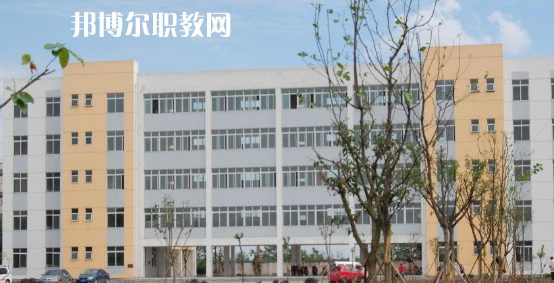 思茅衛(wèi)生學(xué)校2022年報(bào)名條件、招生要求、招生對(duì)象