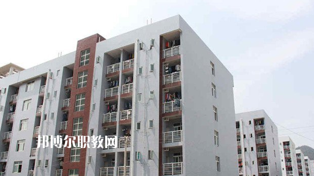 重慶黔江區(qū)民族職業(yè)教育中心2022年報(bào)名條件、招生要求、招生對象