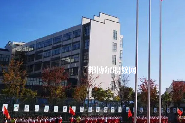貴陽英才學(xué)校2022年報名條件、招生要求、招生對象